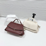 Beautiful Ladies Bag - Image 4