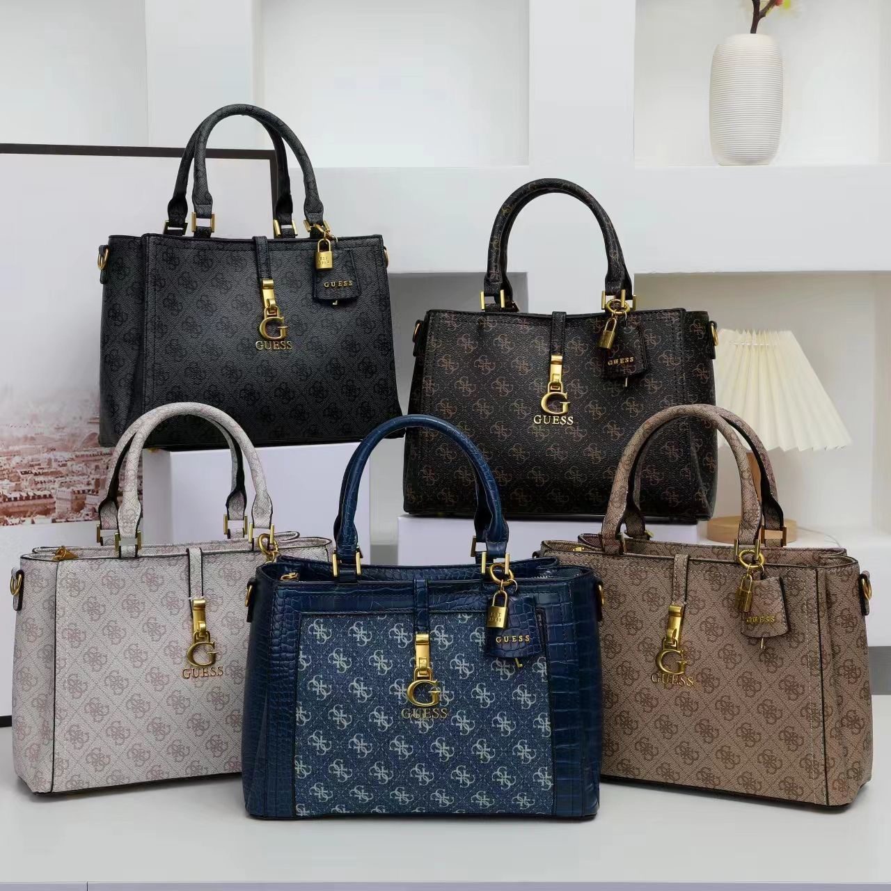 IMG_0597 Guess Beautiful Bag - Image 1